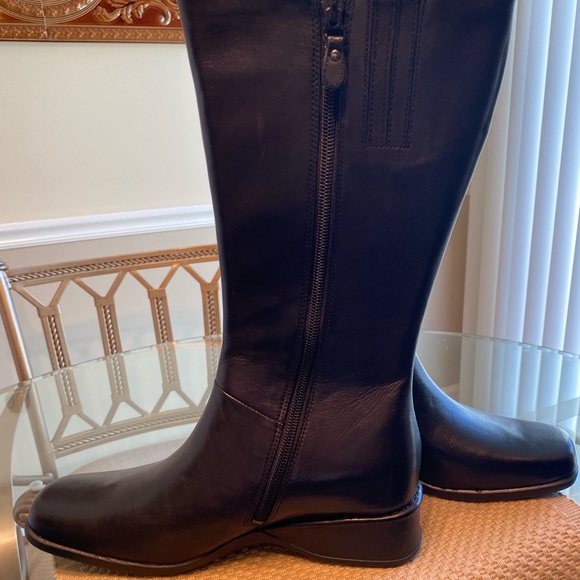 Rockport Leather Women’s Boots - Picture 5 of 15
